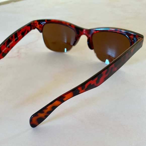 Tortoise Shell Sunglasses with Gold Accents - Picture 7 of 8